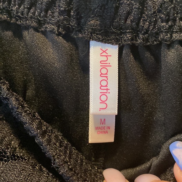 Lace mini skirt with elastic waistband - Picture 3 of 5